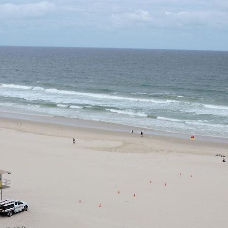 President Holiday Apartments - Absolute Beachfront Gold Coast Kültér fotó