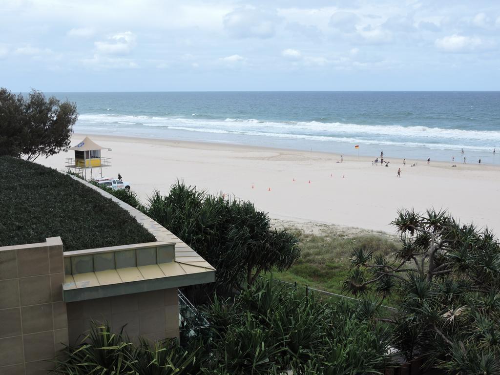 President Holiday Apartments - Absolute Beachfront Gold Coast Kültér fotó