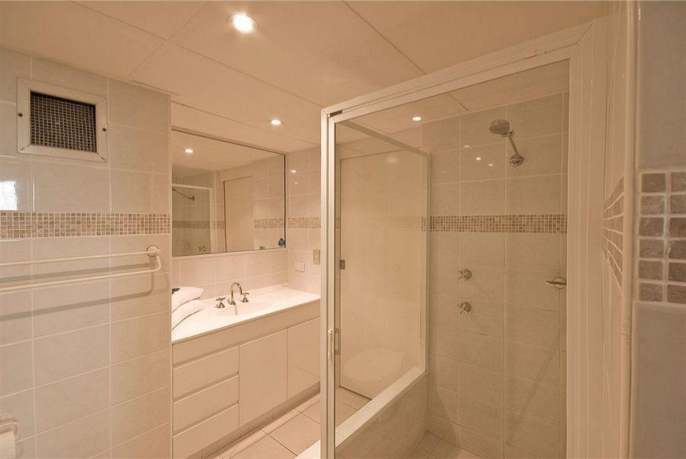 President Holiday Apartments - Absolute Beachfront Gold Coast Kültér fotó