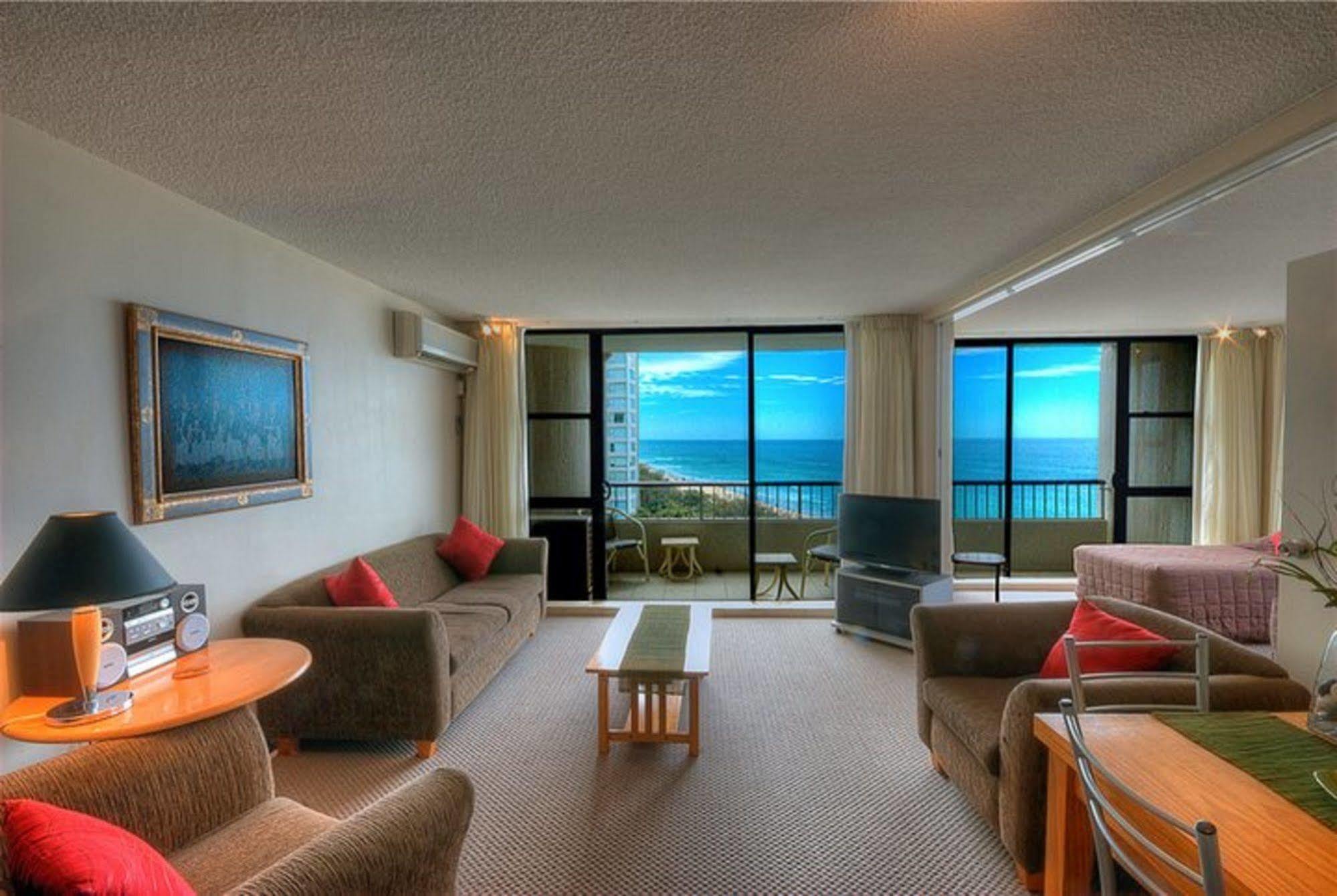 President Holiday Apartments - Absolute Beachfront Gold Coast Kültér fotó