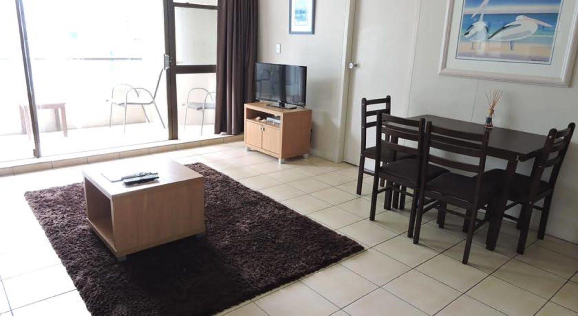 President Holiday Apartments - Absolute Beachfront Gold Coast Kültér fotó