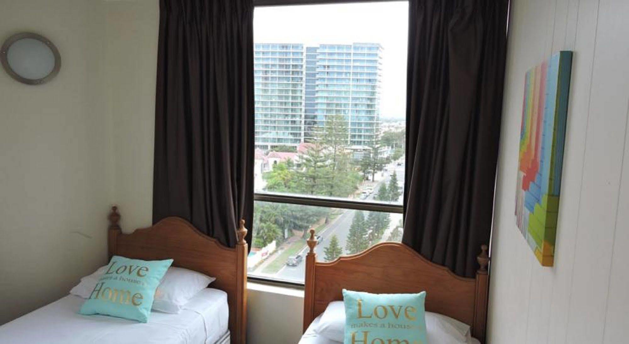 President Holiday Apartments - Absolute Beachfront Gold Coast Kültér fotó
