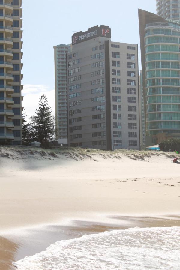 President Holiday Apartments - Absolute Beachfront Gold Coast Kültér fotó